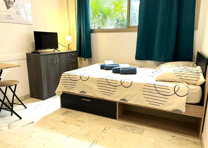 Cannes Center Wifi Ac 100 M From Croisette Behind Martinez Hotel